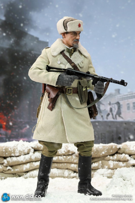 WWII Soviet Infantry Junior Lieutenant - Viktor Reznov image 4