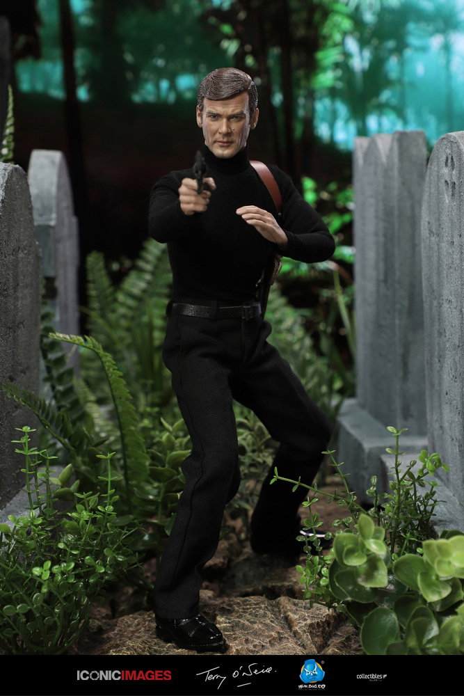 Roger George Moore image 5