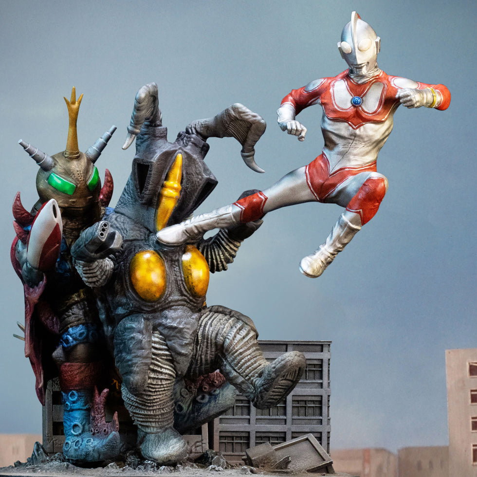 Ultraman Jack vs Zetton II & Alien Bat Battle scene image 2