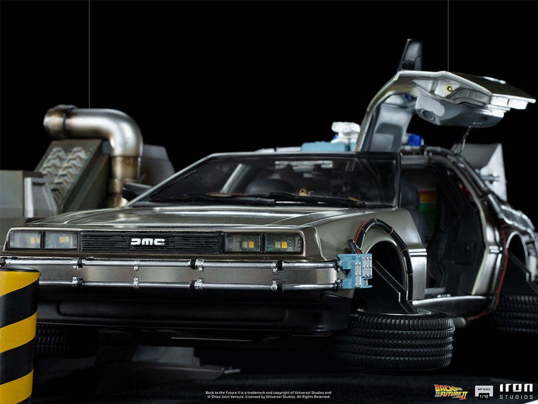 Delorean Back to the Future II image 4