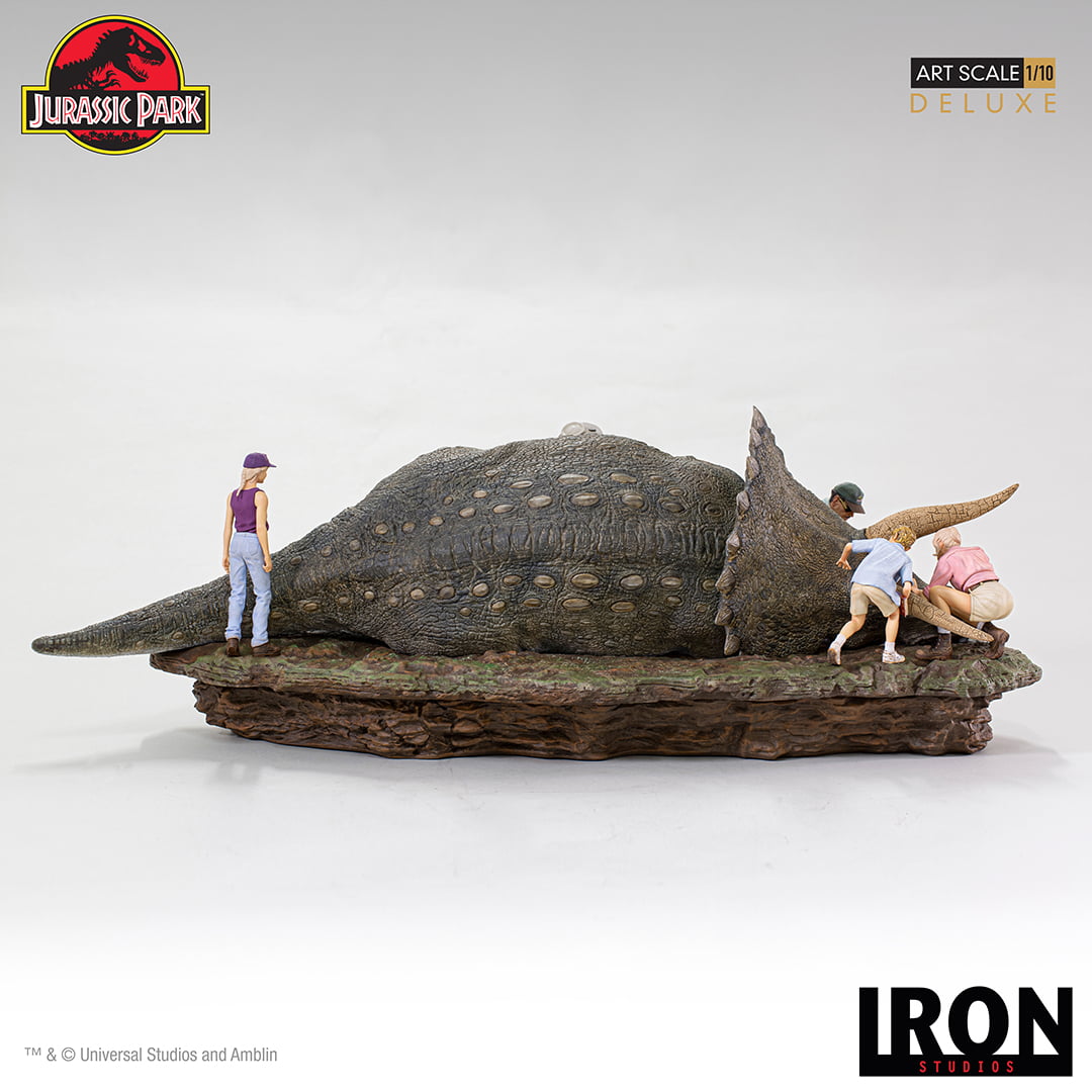 Triceratops Diorama - Jurassic Park image 4