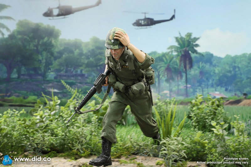 Vietnam War - U.S. Army Lt. Col. Moore image 10
