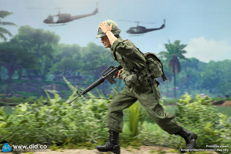 Vietnam War - U.S. Army Lt. Col. Moore image 9