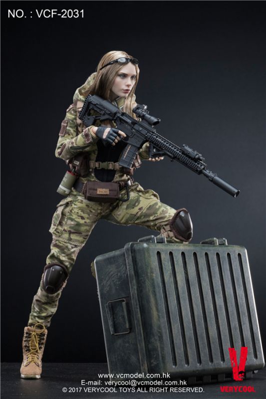 MC Camouflage Women Soldier - Villa image 10