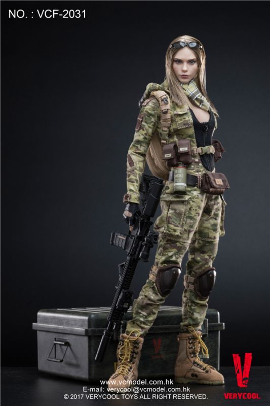 MC Camouflage Women Soldier - Villa image 2