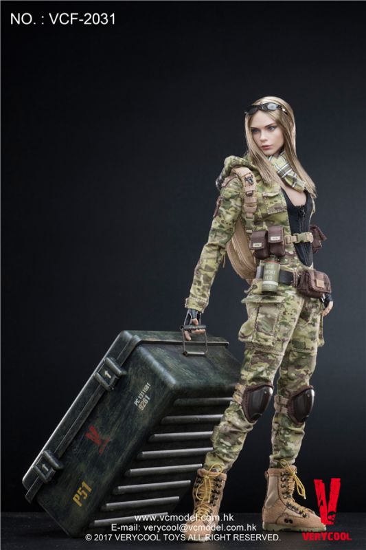 MC Camouflage Women Soldier - Villa image 4