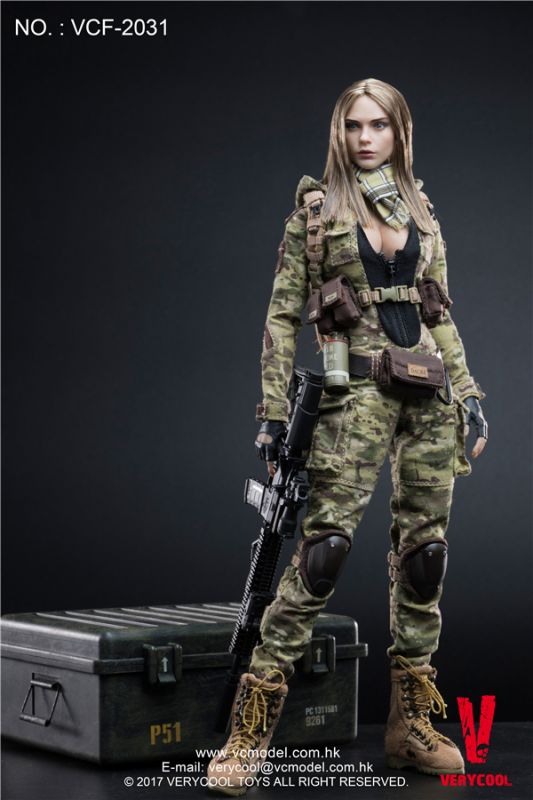 MC Camouflage Women Soldier - Villa image 5