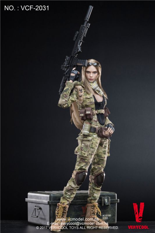 MC Camouflage Women Soldier - Villa image 6