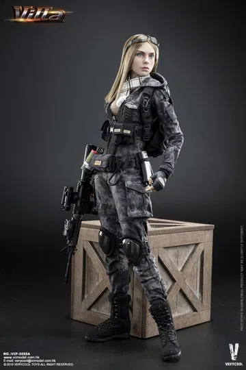 Python Stripe Camouflage - Villa Sister Flower (Police Black Python Stripe
Version)