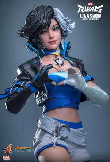 Luna Snow