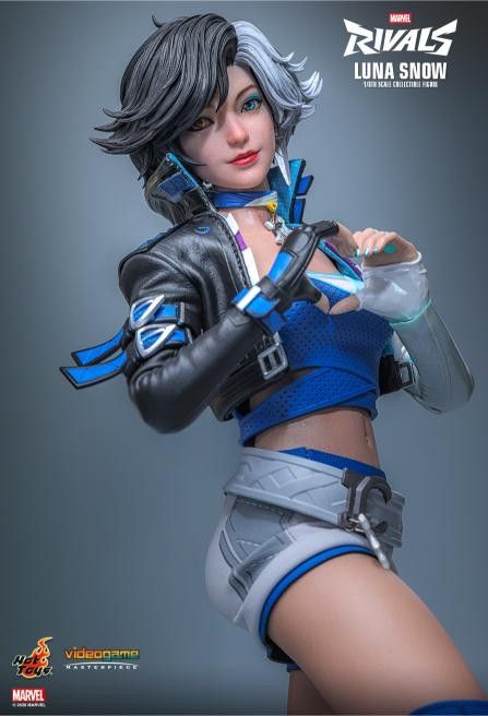 Luna Snow image 4
