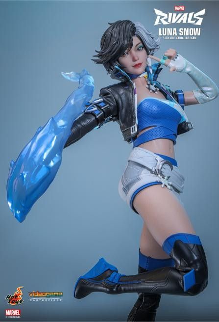 Luna Snow image 6