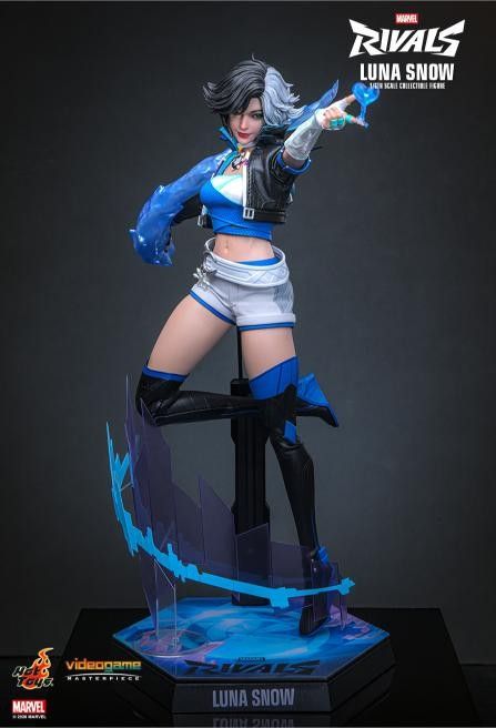 Luna Snow image 7