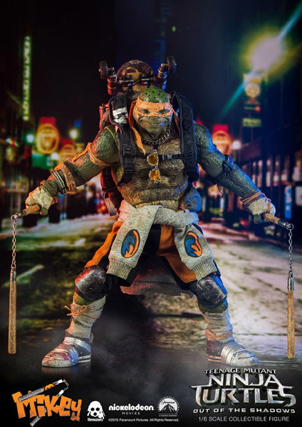 TMNT2 Michelangelo and Leonardo Exclusive Boxset image 5